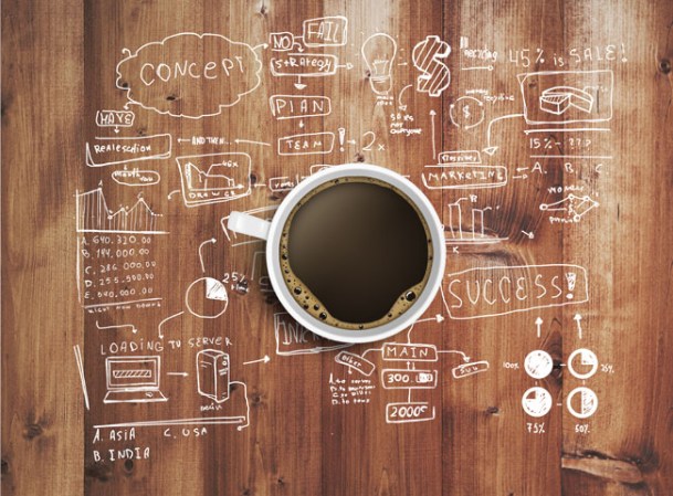 El café te hace más inteligente. La cafeína aumenta el tiempo de reacción, la atención, el estado de alerta y el razonamiento lógico y según científicos de la Universidad de Miami las personas mayores de 65 años con altos niveles de cafeína en sangre desarrollan el mal de Alzheimer dos o tres años más tarde.