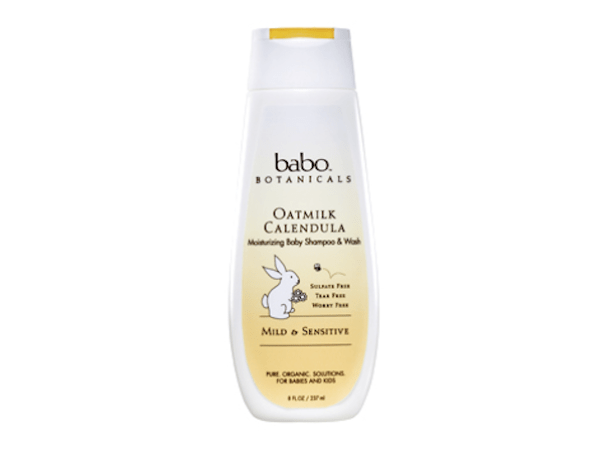 Aplícalo aquí, allá y más allá, o pon sólo un poco en tu tina de baño. Sus ingredientes, manzanilla, kudzu, berros y otros, nutrirán tu sedienta piel. Los encuentras en babobotanicals.com a $16.