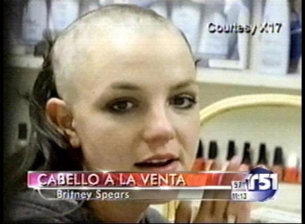 El cabello de la cantante Britney Spears, que ella misma se cortó el pasado viernes en una peluquería de California, está siendo subastado por más de un millón de dólares, según una página que lo ofrece a través de Internet.