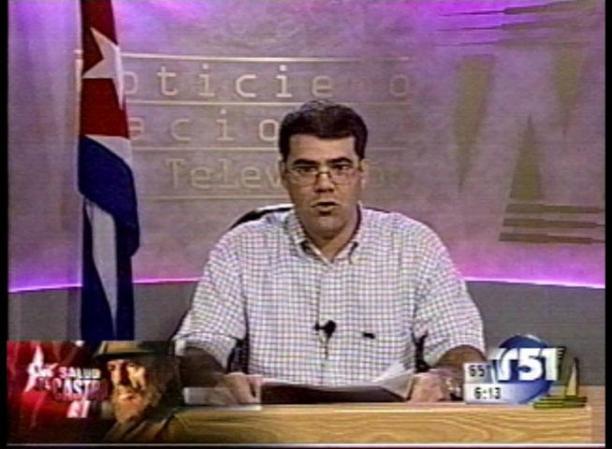 31 DE JULIO, 2006: Carlos Balenciaga, secretario personal de Castro, anuncia en la televisión cubana que su jefe ha sufrido una intervención quirúrgica.