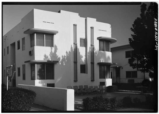 Miami Beach tiene una de las más vastas colecciones de edificios art déco en el mundo que fueron construidos entre los años 20 y los 40.