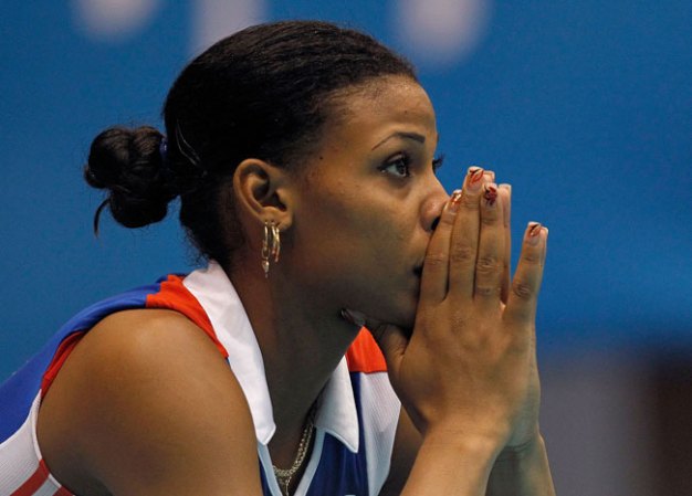 20 DE OCTUBRE, 2011: La cubana Orta Rojas, del equipo de voleibol, durante el partido por la medalla de oro contra Brasil en los Panamericanos de Guadalajara, México. (Perdió Cuba)