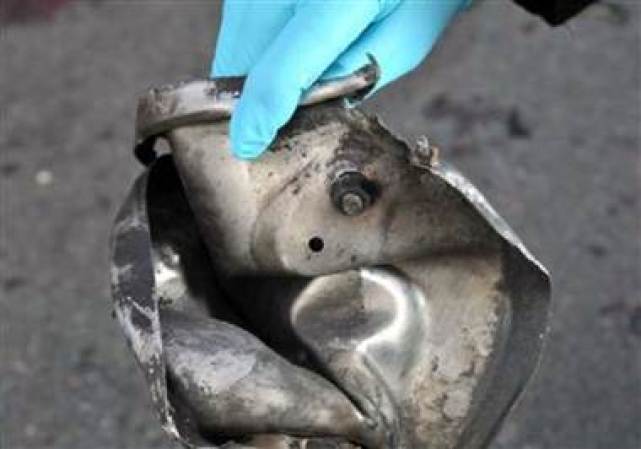 Pronto comenzaron a aparecer partes de las bombas. Al menos una de ellas fue construida empleado una olla de presión.