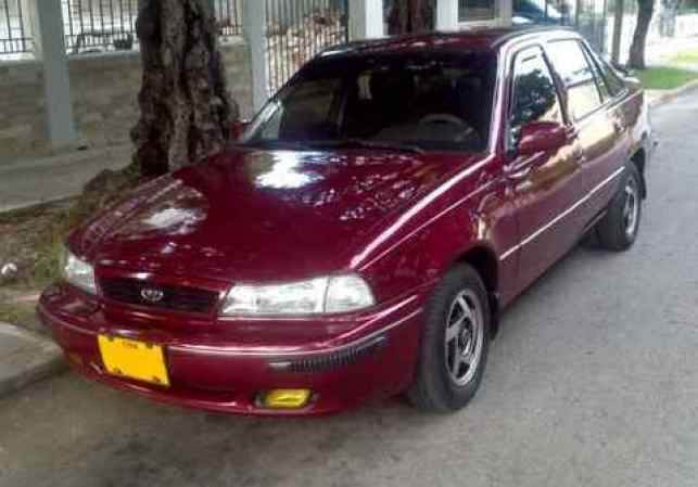 Vendo auto Daewoo Cielo impecable como nuevo color vino.- $18,000. Rafles, 052826113