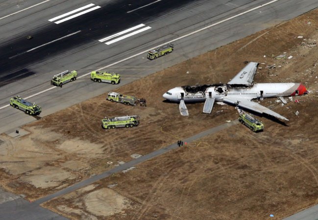 Un Boeing 777 se estrella al aterrizar en San Francisco. Venía de Seúl.