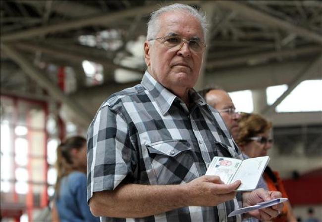 3 DE JULIO, 2013:La opositora Comisión Cubana de Derechos Humanos y Reconciliación Nacional (Ccdhrn) constató una "visible disminución" de las detenciones políticas en la isla durante el pasado mes de junio, hecho que achaca a la intención del régimen de mejorar su imagen internacional.