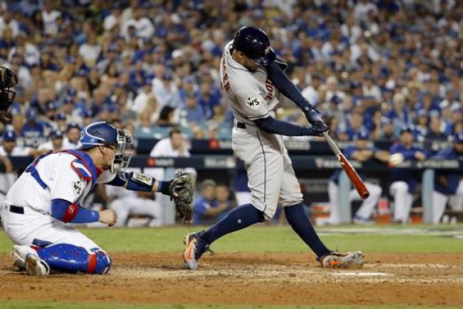 Houston se fue arriba en la serie ante Dodgers