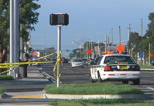 Fotos de la búsqueda de un hombre acusado de secuestro y de haber disparado contra una sargento de la policia en el sur de Miami-Dade.