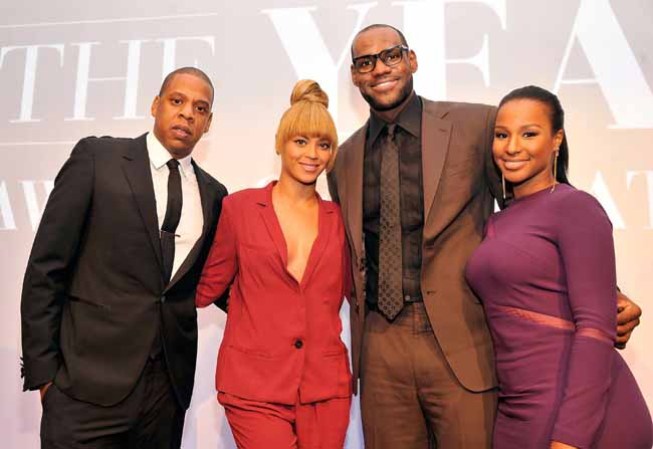 LeBron James, de los Heat de Miami. En la foto, junto a Jay-Z, Beyonce y Savannah Brinson.