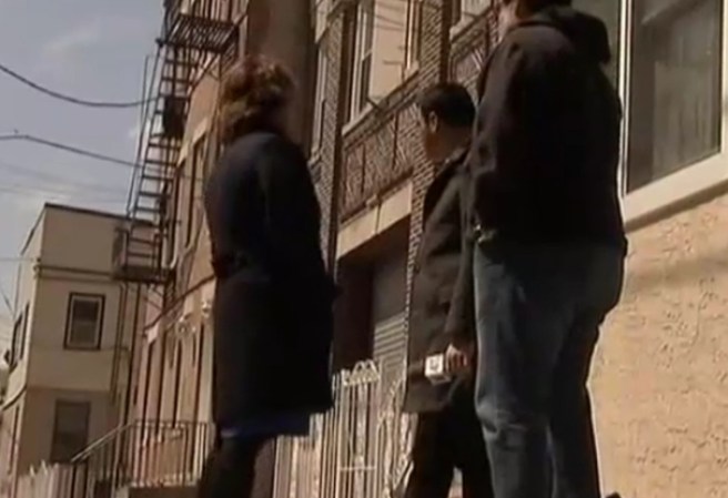 Ailina se ha guarecido en su vivienda de West New York, Nueva Jersey.