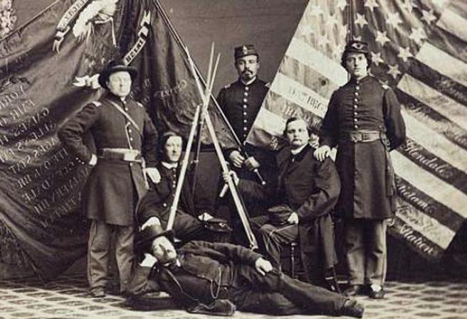 He aquí un recuento en imágenes de la evolución de la policía y la milicia de Nueva York atreves de los años.