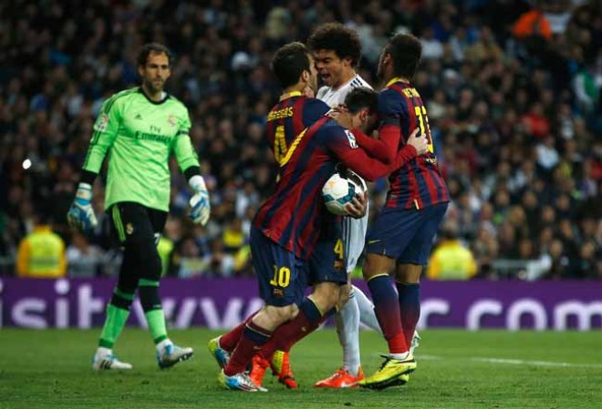 Fotos del clásico Madrid-Barcelona, una batalla de infarto.