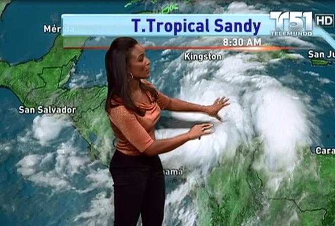 La tormenta Sandy es sumamente amplia. En el mediodía del martes abarcaba una gran zona del Caribe.
