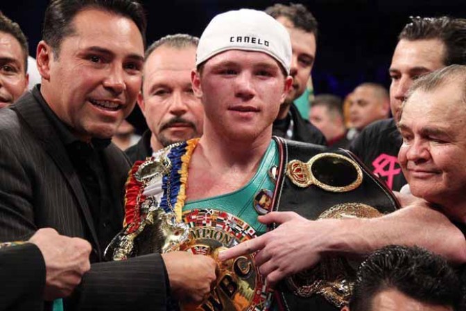Saúl El Canelo Alvarez enfrentará a Floyd Mayweather el 14 de septiembre en Las Vegas. Un combate a muerte en lo que es el rival más difícil en la carrera del mexicano. Una pelea de invictos.