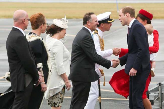 Kate Middleton: el viento le jugó una mala pasada que dejó entrever sus torneadas piernas.
