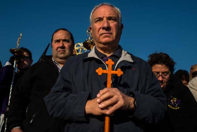 Las procesiones se echan a las calles para recordar la crucifixión de Jesús.