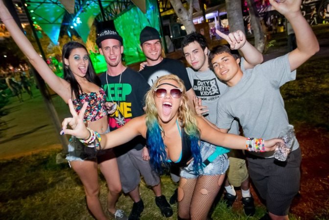 Derroche de fantasía, música y extravagancia en el Ultra Fest en Miami. Fotos tomadas el 23 y 24 de Marzo de 2013