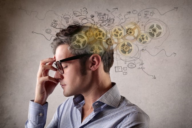 Aprender y practicar cualquier habilidad que presente un reto ejercita las neuronas y hace que el cerebro cambien su estructura para bien.