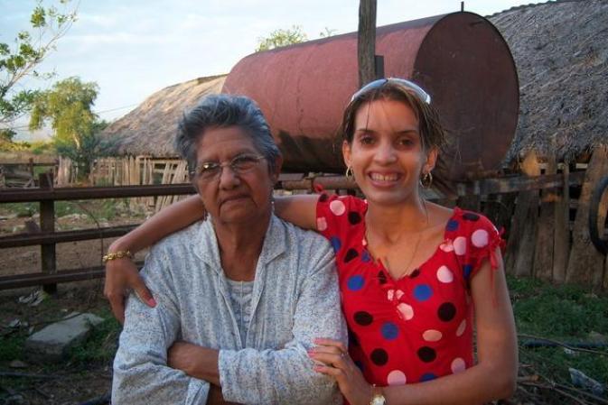 mi hijita y mi tia