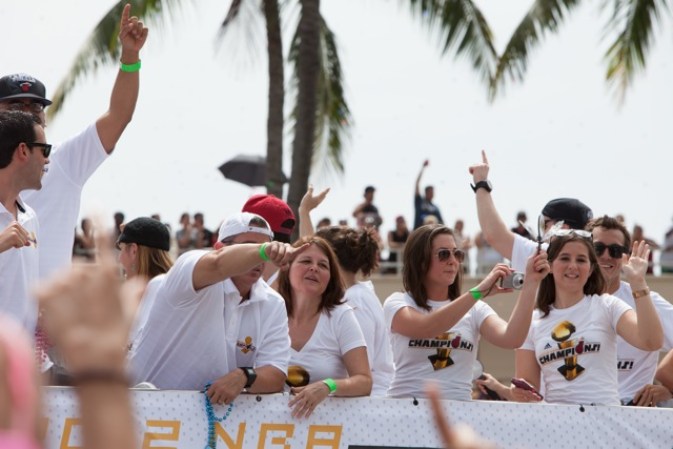 Imágenes de la celebración por la victoria del Heat.