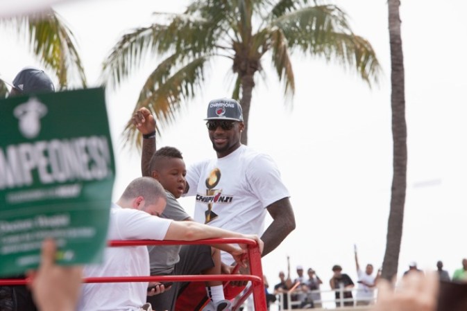 Imágenes de la celebración por la victoria del Heat.