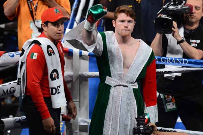 LAS VEGAS, NV - SEPTEMBER 14: Canelo Alvarez in the ring before he takes on Floyd Mayweather Jr. in their WBC/WBA 154-pound title fight at the MGM Grand Garden Arena on September 14, 2013 in Las Vegas, Nevada. (Photo by Ethan Miller/Getty Images)