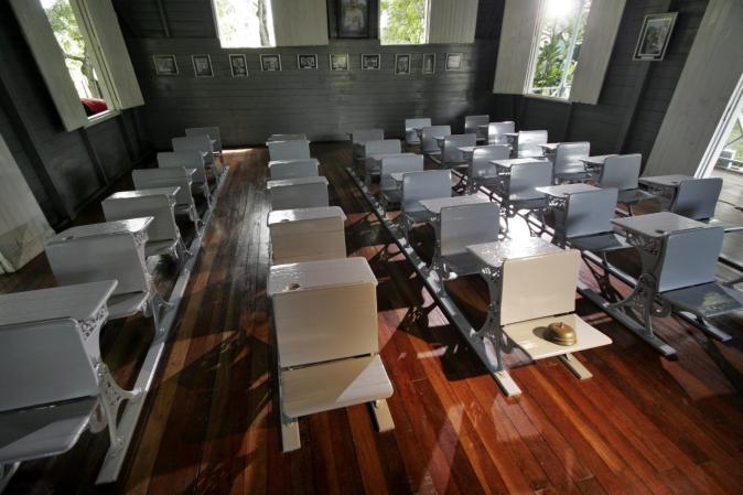 Interior de la escuela.