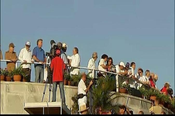 Continúa viendo las imágenes.