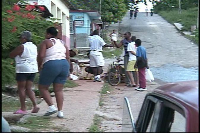 Así es la vida en El Moro, un barrio marginal entre Lawton y Mantilla, en la zona de la Víbora, La Habana.