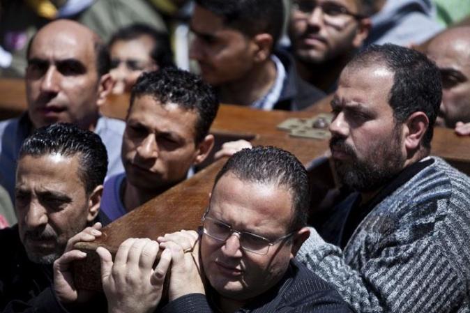 En Jerusalén el Vía Crucis tiene 14 estaciones, las últimas cinco se realizan dentro de la Iglesia del Santo Sepulcro.