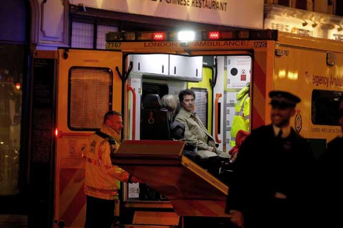 Pesadilla en Londres por el derrumbe del techo de un teatro.