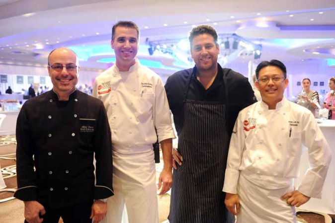 El festival de comida y vino de South Beach se celebra cada año con destacados chefs, productores, celebridades del mundo culinario y público en general, para disfrutar el verdadero sabor de Miami.