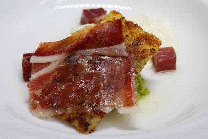 Así se elaboran las mejores tapas del mundo.