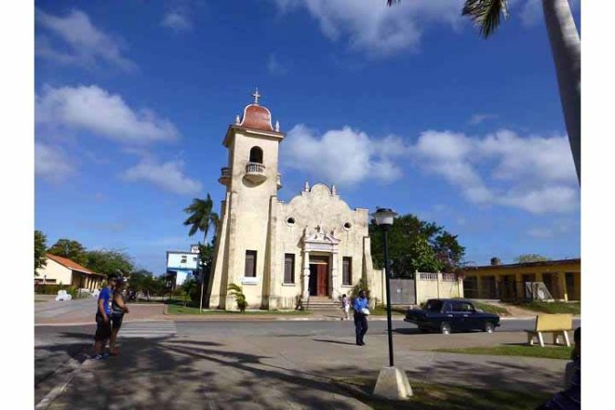 Nueva Gerona: esta es la ciudad donde nacieron mis padres en Isla de Pinos, Cuba. Fue mágico e inolvidable conocer mis raíces.