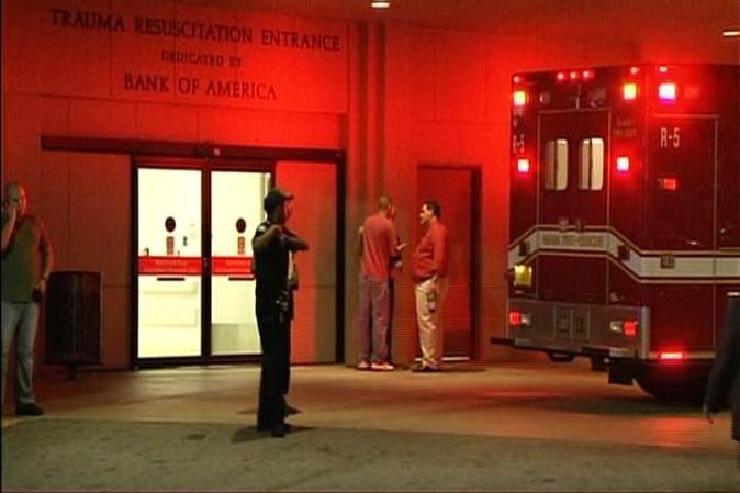 Fuerte movimiento policial en el Jackson Memorial Hospital.