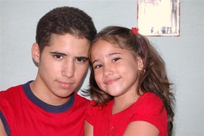 mi hermanita en la lejania