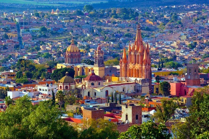 8. San Miguel de Allende: Para muchos es la ciudad más hermosa de México y se localiza en el estado de Guanajuato.