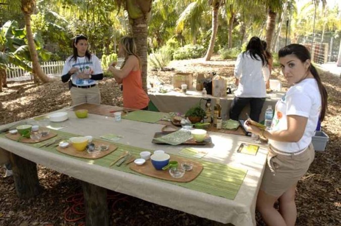 El festival de comida y vino de South Beach se celebra cada año con destacados chefs, productores, celebridades del mundo culinario y público en general, para disfrutar el verdadero sabor de Miami.