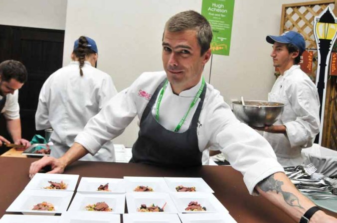 El festival de comida y vino de South Beach se celebra cada año con destacados chefs, productores, celebridades del mundo culinario y público en general, para disfrutar el verdadero sabor de Miami.
