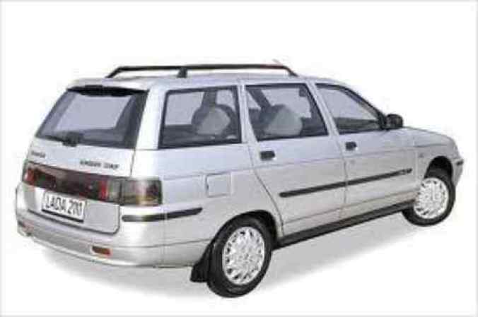 LADA 2111 STATIONWAGOON EN PERFECTO ESTADO MECANICO COLOR GRIS DEL AÑO 2007 CONTACTAR POR FAVOR POR EMAIL NO ESTOY EN EL PAIS O DEJAR RECADO EN EL 2651118 CON MARIA ALEJANDRA O ALICIA. $18,000