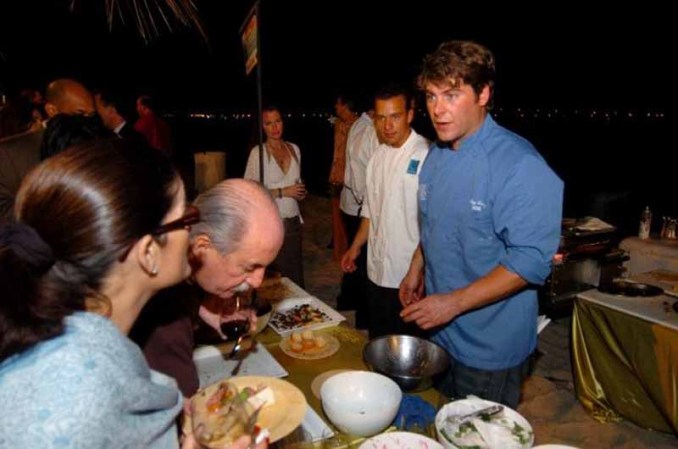 El festival de comida y vino de South Beach se celebra cada año con destacados chefs, productores, celebridades del mundo culinario y público en general, para disfrutar el verdadero sabor de Miami.