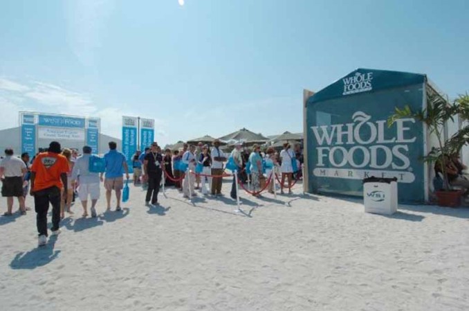 El festival de comida y vino de South Beach se celebra cada año con destacados chefs, productores, celebridades del mundo culinario y público en general, para disfrutar el verdadero sabor de Miami.