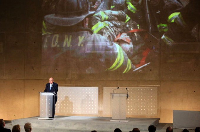 Nueva York rinde tributo a las víctimas caídas durante los ataques del World Trade Center, durante la emotiva inauguración del Museo del 9/11.