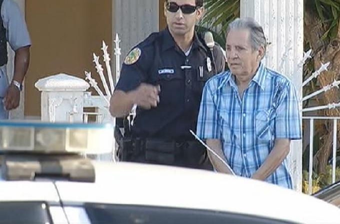 Bajo arresto ha quedado Humberto Pérez, de 81 años.