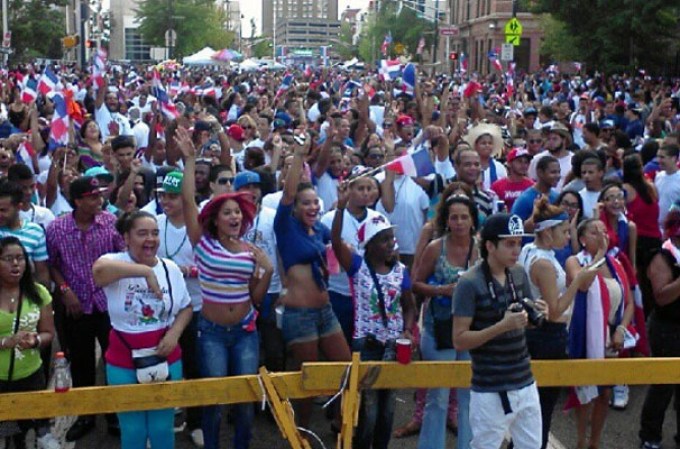 La comunidad dominicana se unió en Nueva Jersey para celebrar por todo lo alto el gran Desfile Dominicano de Paterson 2013.