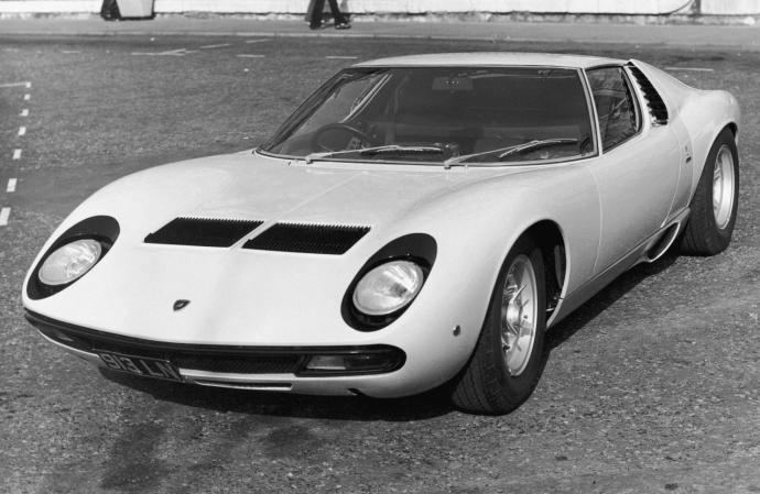 No. 8 Lamborghini Miura