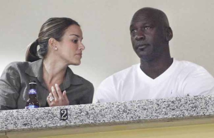 Ivette Prieto y Michael Jordan.