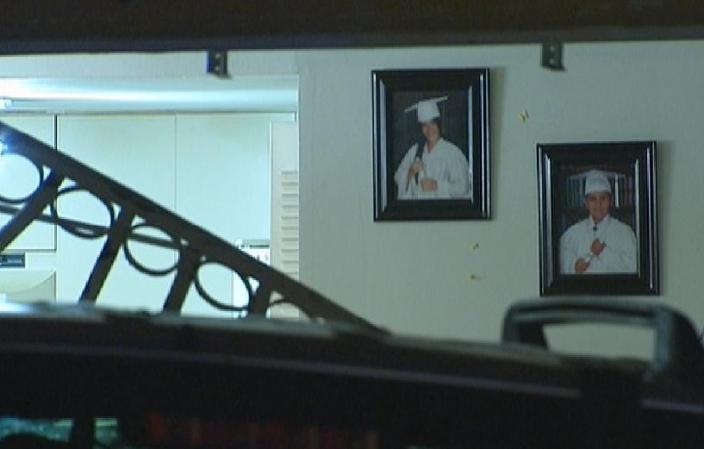 Impactantes imágenes del vehículo que se estrelló contra una residencia en Miami.