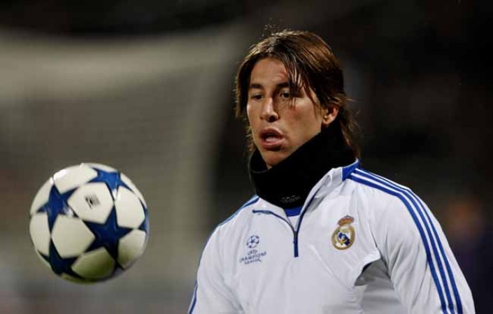 Sergio Ramos hace subir la temperatura del campo.