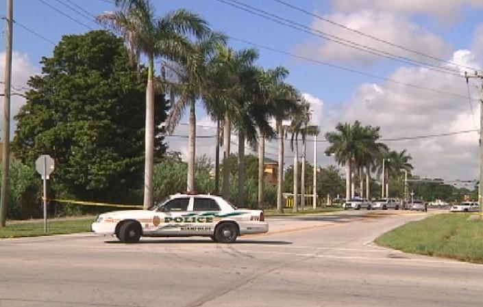 Fotos de la búsqueda en el sur de Miami-Dade de un hombre que según la policía disparó contra una mujer sargento.